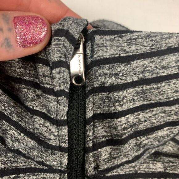 Lululemon Surge Warm 1/2 Zip, Raven Stripe Heathered Black, Medium - Picture 3 of 12